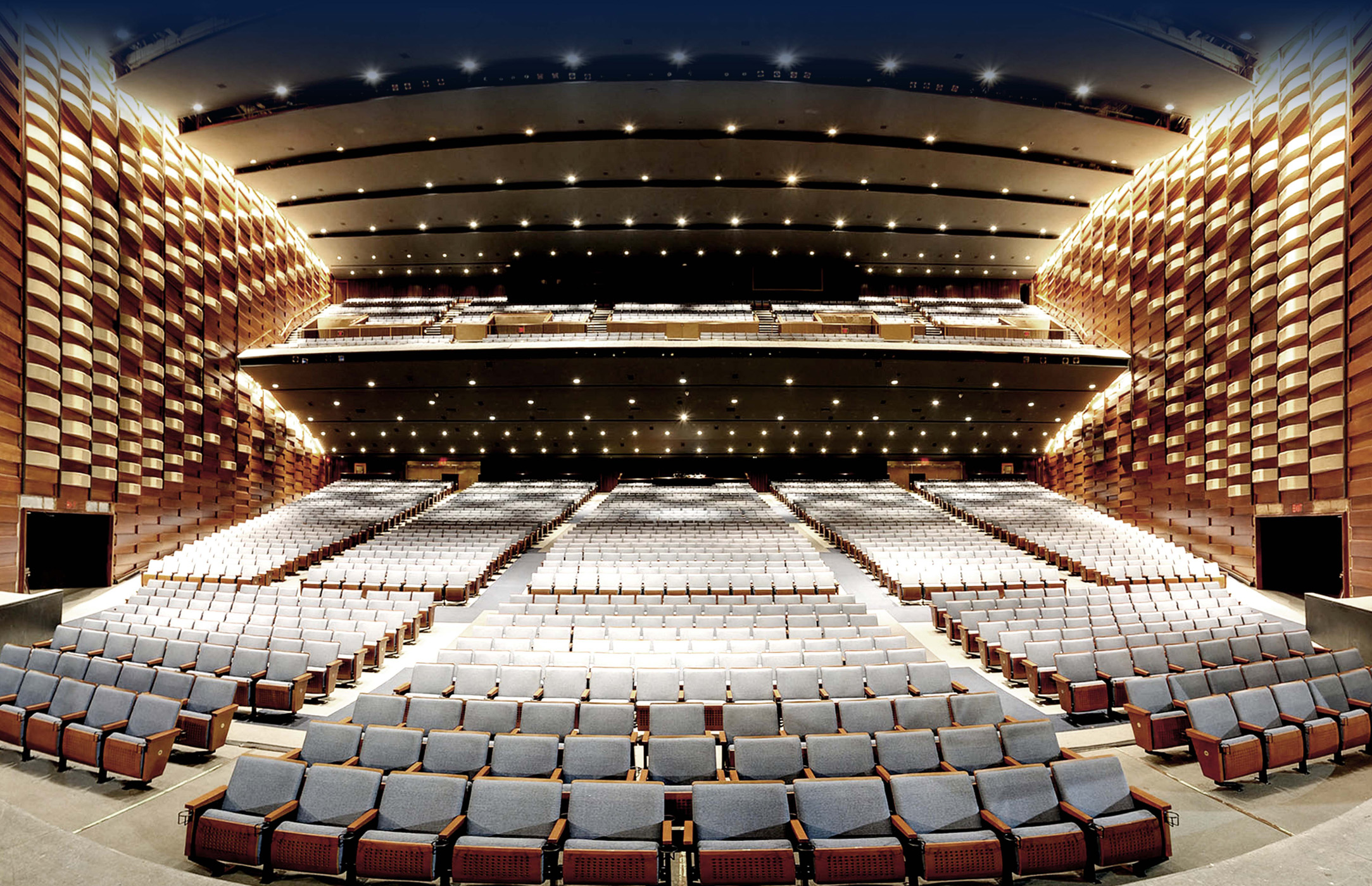 Почему в концертном зале. Концертный зал Торонто. Концертный зал "Рой Томсон-Холл". Меридиан-Холл Торонто. Национальный театр исполнительских искусств. Пекин, Китай.